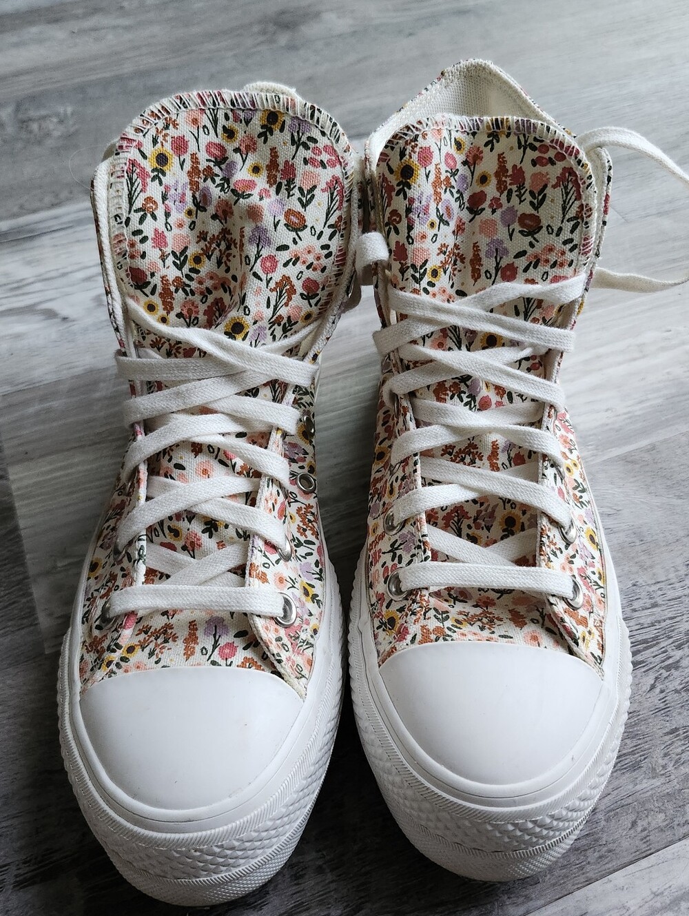 Converse Chuck Taylor Lift Platform Hi Floral Sneakers Women Size 7 NWOT - Picture 9 of 10